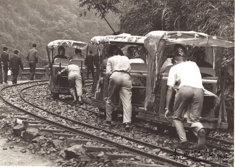 A Look at the Old Wulai Railroad 1
