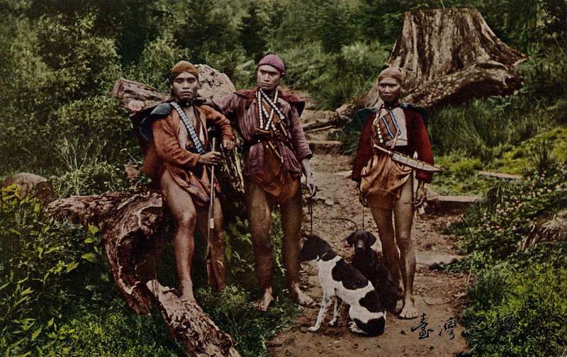 外出打獵的鄒族原住民